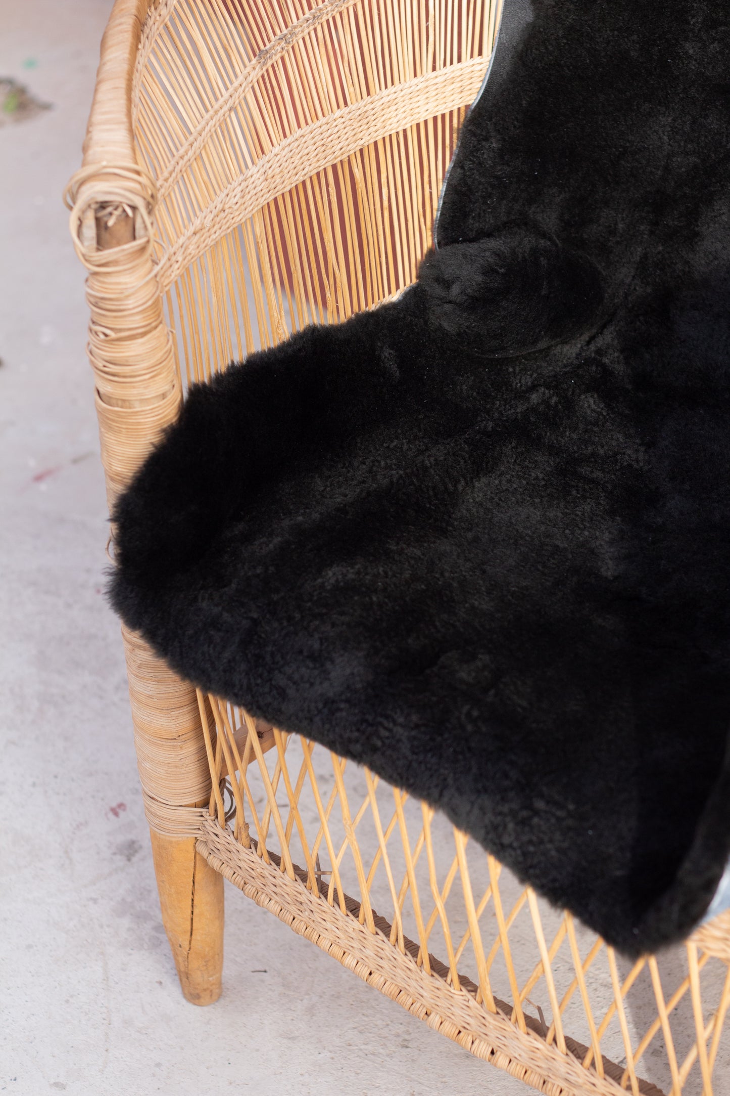 Karoo Sheepskin Kaross Black